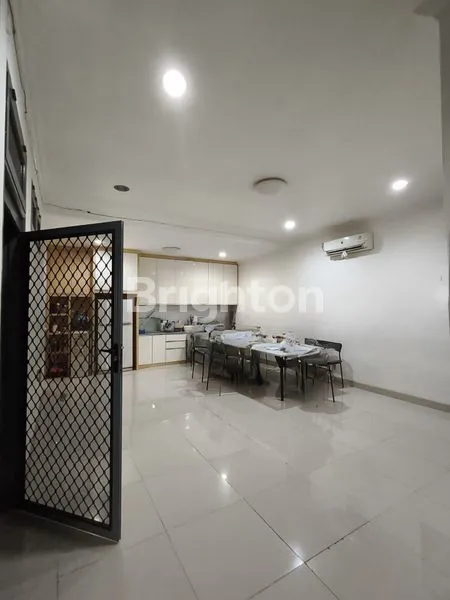 image RUMAH RAPI & SIAP HUNI DI TAMAN ARIES, BANGUNAN 2 LANTAI  (8)