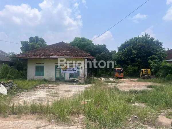 image TANAH STRATEGIS 1682M² PINGGIR JALAN PEKALONGAN, SHM (1)