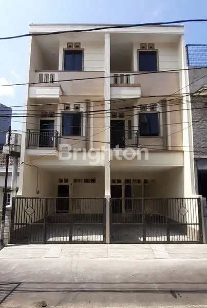 image HUNIAN MODERN 3 LANTAI DI TANJUNG DUREN (1)