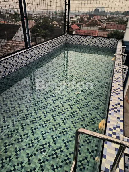 image RUMAH 3 LANTAI DI KAVLING KEUANGAN KEDAUNG PAMULANG TANGERANG SELATAN (5)