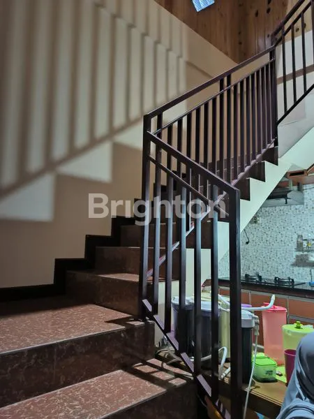 image RUMAH 3 LANTAI DI KAVLING KEUANGAN KEDAUNG PAMULANG TANGERANG SELATAN (8)