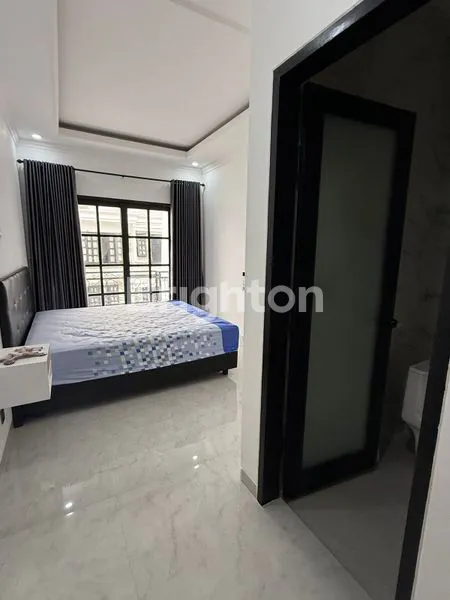 image RUMAH 3 LANTAI DALAM KOMPLEK, PEMOGAN (7)