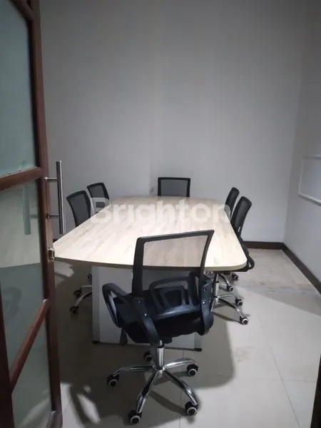 image RUKO GANDENG 4 LANTAI SIAP PAKAI (6)