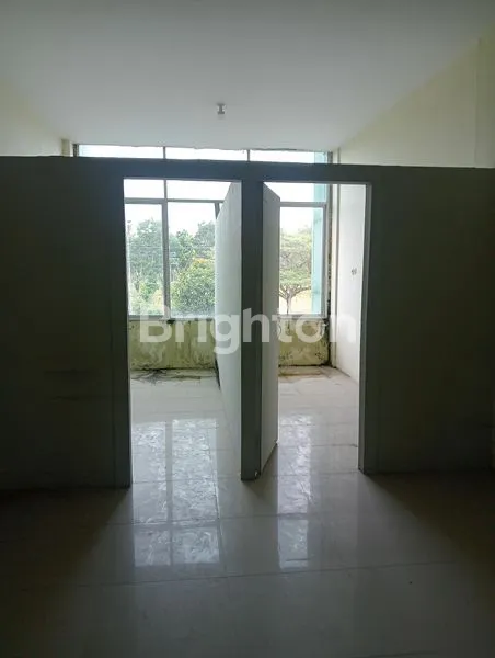 image RUKO CANTIK DEKAT BANDARA, 3,5 LANTAI (5)