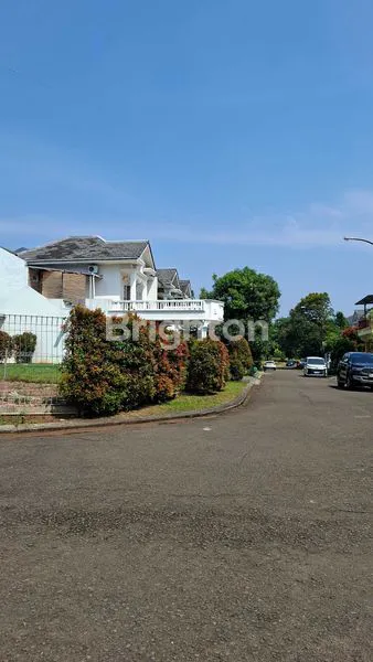 KAVLING HOOK DALAM CLUSTER DI KOTA WISATA CIBUBUR