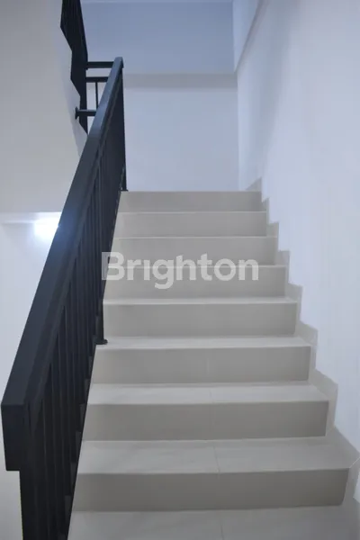 image RUKO PREMIUM DI HARAPAN INDAH BEKASI (4)