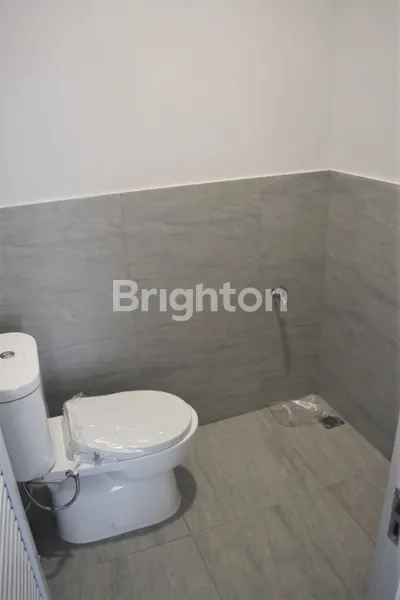 image RUKO PREMIUM DI HARAPAN INDAH BEKASI (8)