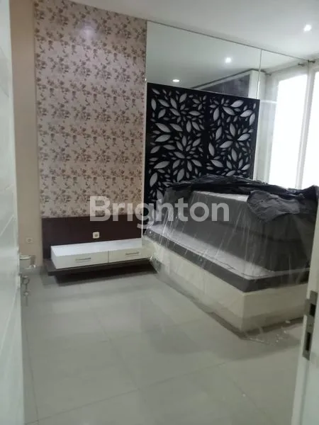 image RUMAH EKSKLUSIF LT 324M² DI DARMO PERMAI (4)
