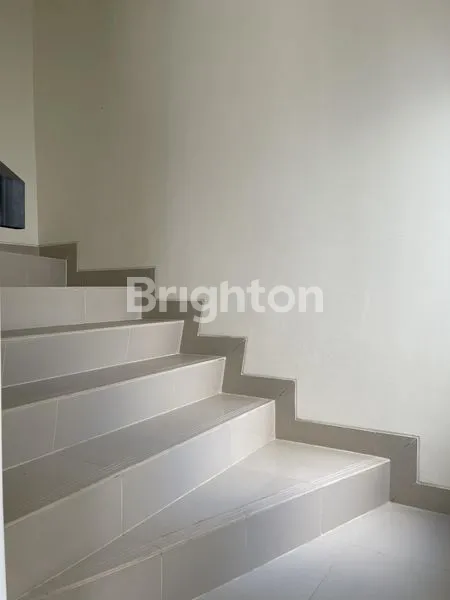 image RUMAH KONSEP SCANDINAVIAN LOKASI STRATEGIS DI JAKARTA TIMUR (4)