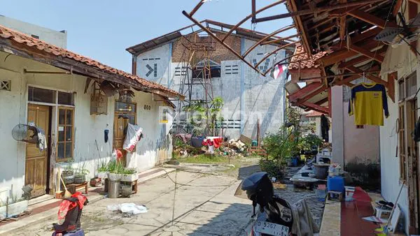 image RUMAH & KOST STRATEGIS DI SARI INDAH RAYA (7)