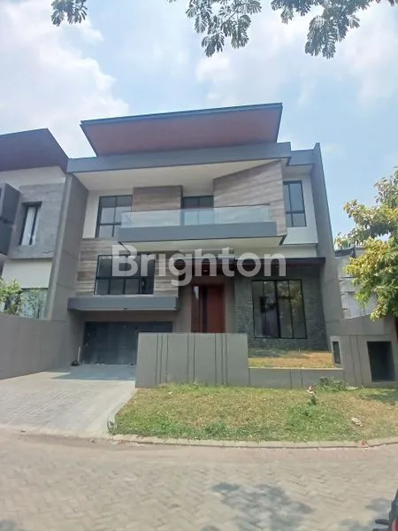 image BARU MINIMALIS SPLIT LEVEL PAKUWON INDAH (1)