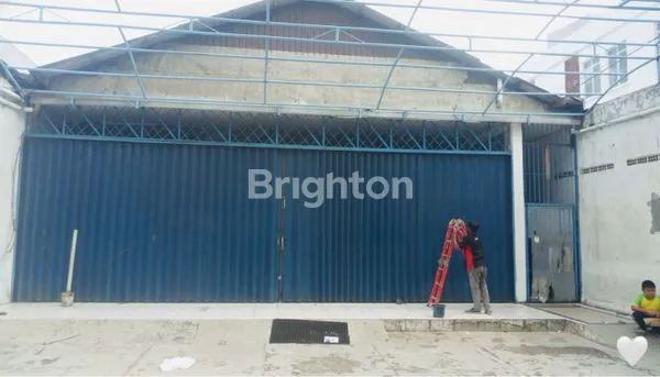 image BANGUNAN EX DEALER DI JALAN RAYA BOGOR DEKAT TOLL CIJAGO CISALAK (2)