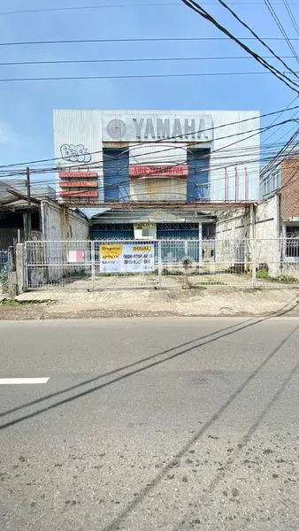 image BANGUNAN EX DEALER DI JALAN RAYA BOGOR DEKAT TOLL CIJAGO CISALAK (1)