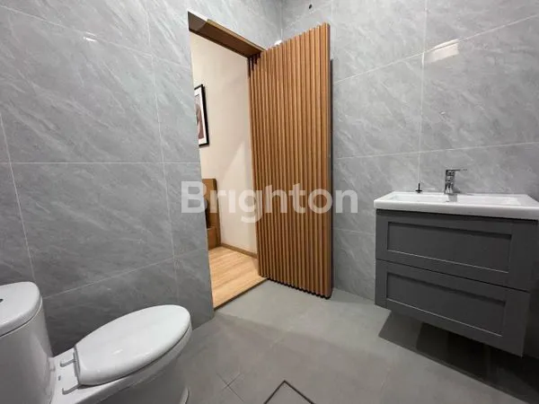 image RUMAH NEW GRIYA CITY, PAKUWON CITY MODERN COMPACT FULL FURNISHED DEKAT KE PCM / ITS / GALAXY MALL (8)