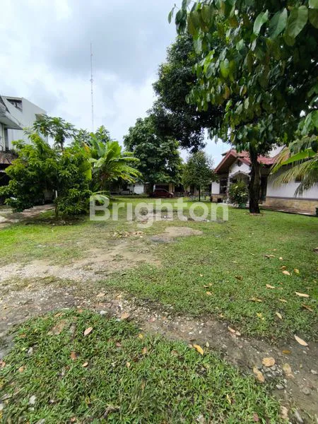 image LAHAN PREMIUM 2.950M2 TENGAH KOTA DI GATOT SUBROTO - SUTOMO PEKANBARU BONUS 5 RUMAH (3)