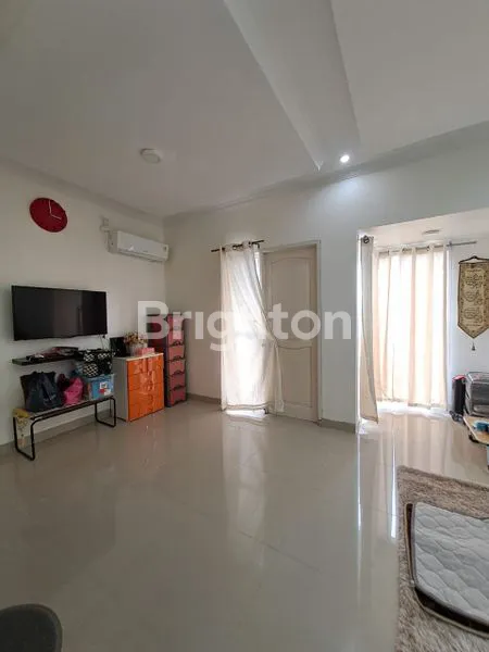 image RUMAH MEWAH 2 LANTAI (1)