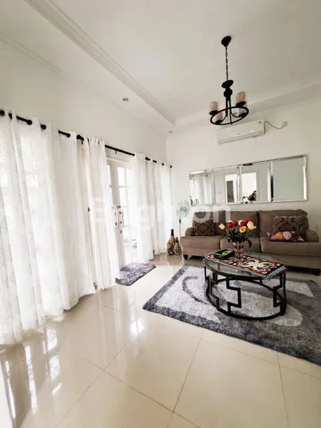 image RUMAH MEWAH 2 LANTAI (4)