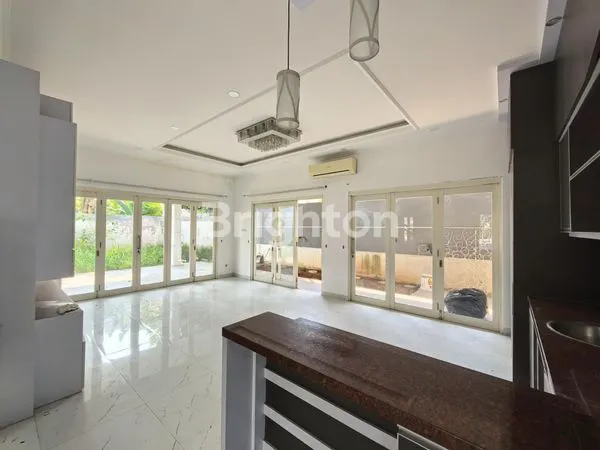 image RUMAH DI LIPPO CENTRAL TANGERANG (3)