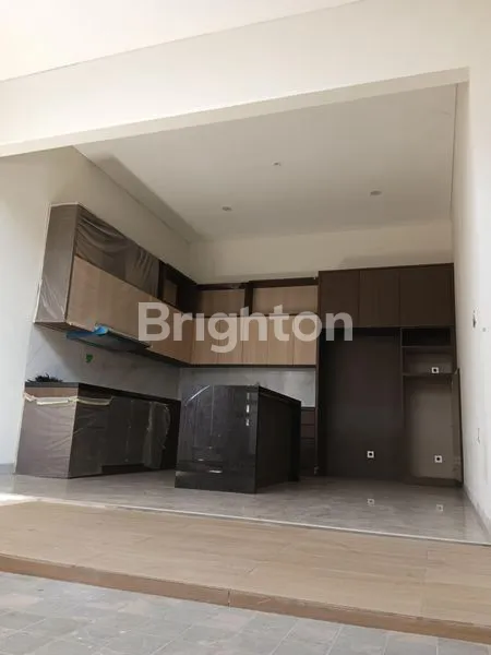 image RUMAH SEKALIGUS KANTOR LETAK STRATEGIS DI MURADI RAYA SEMARANG BARAT (4)