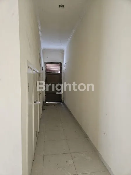 image RUMAH BESAR 2 LANTAI PAVILLIUM (8)