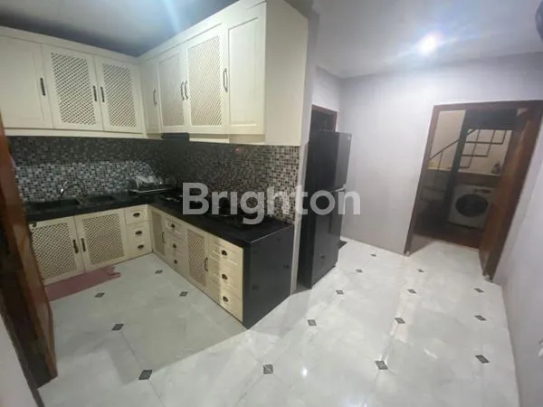 image RUMAH MEWAH 4KT DI PAMULANG, LT 264M² (6)