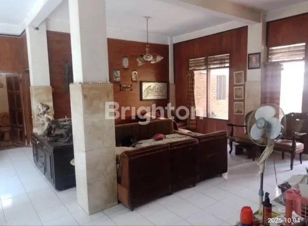 image RUMAH 2 LANTAI 6 KT DI MALANG, DEKAT MALL & RS (1)