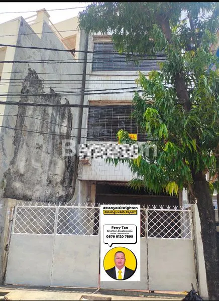 image RUKO TIGA SETENGAH LANTAI, BEBAS BANJIR, LOKASINYA SANGAT STRATEGIS, AKSES MUDAH KEMANA MANA, TAMAN SARI JAKARTA BARAT  (1)