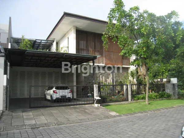 JUAL RUMAH MEWAH SIAPHUNI DI GRAHA NATURA, LONTAR, SURABAYA