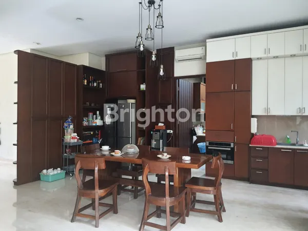 image JUAL RUMAH MEWAH SIAPHUNI DI GRAHA NATURA, LONTAR, SURABAYA (5)