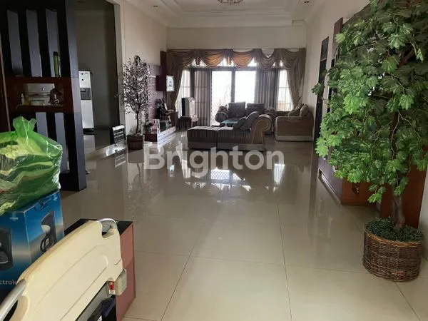 image RUMAH MEWAH LT 351M² DI SUKOMANUNGGAL SURABAYA (3)