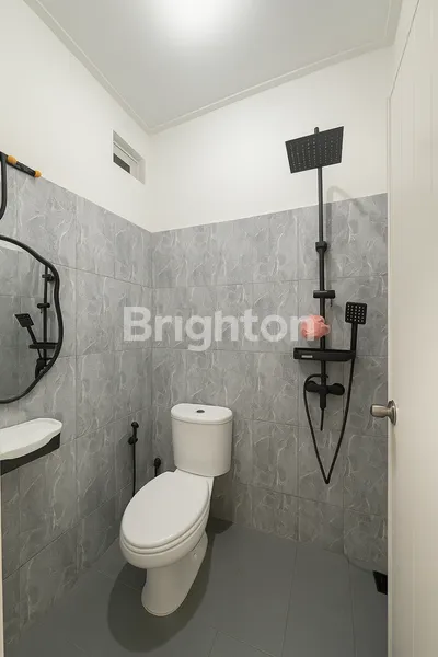 image RUMAH EKSKLUSIF NUSA LOKA BSD: KONSEP OPEN-SPACE 2 LANTAI, KEAMANAN BARCODE, HADAP TIMUR. HARGA DI BAWAH PASAR! (8)