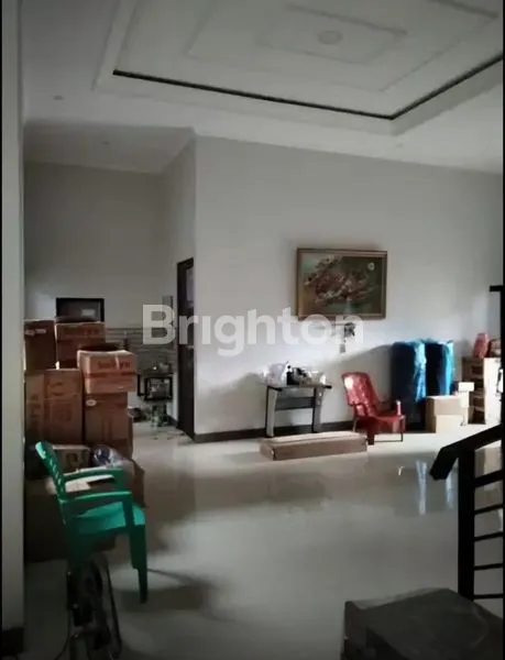 image RUMAH CANTIK DI PINGGIR JALAN RAYA BSD (8)