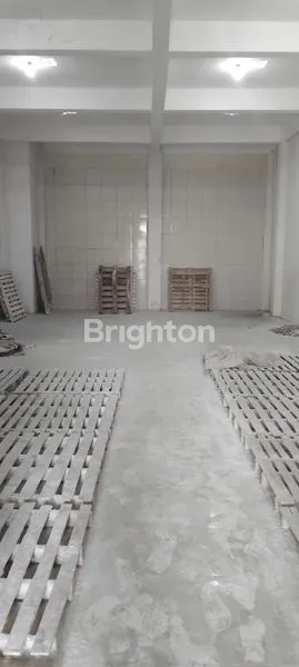 image SEWA KONTRAK GUDANG TANJUNGSARI TANDES SURABAYA BARAT (3)