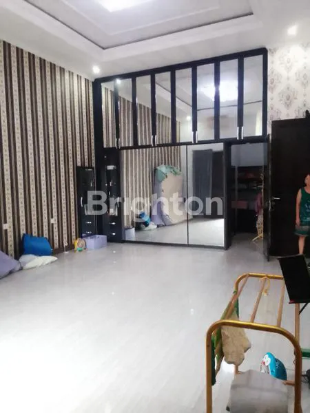 image RUMAH FAMILY BESAR DI BSD — ADA ROOFTOP GARDEN, DEKAT SEMUA TEMPAT! (2)