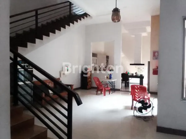 image RUMAH FAMILY BESAR DI BSD — ADA ROOFTOP GARDEN, DEKAT SEMUA TEMPAT! (6)