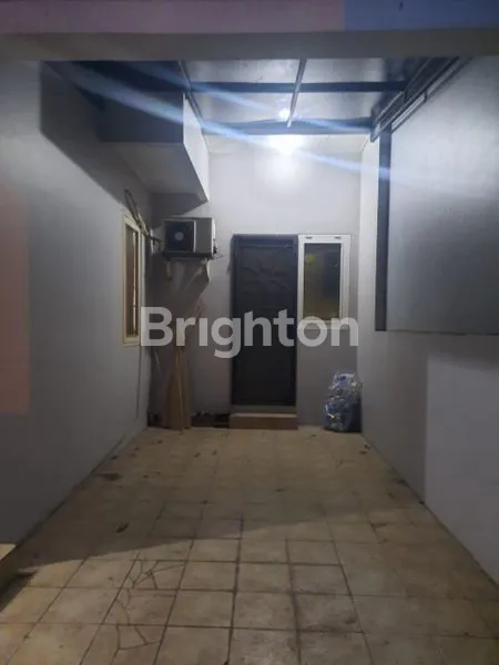 image HUNIAN NYAMAN DI GADING SERPONG, LT 128M² (7)