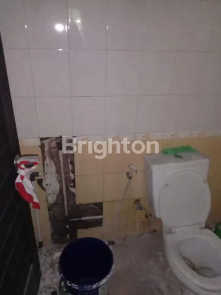 image RUKO 3 LANTAI STRATEGIS DI JL. DIPONEGORO (7)