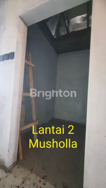 image DIJUAL CEPAT RUMAH 2 LANTAI DI PERUMAHAN JL MULAWARMAN DEKAT UNDIP LOKASI STRATEGIS (5)