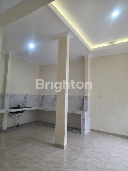 image RUMAH MEWAH LT 202 DI SUMMARECON GADING SERPONG (4)