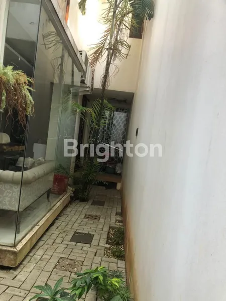 image RUMAH MEWAH MODERN DI CILANDAK - DALAM CLUSTER ASRI & AMAN (2)