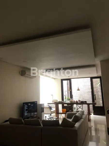 image RUMAH MEWAH MODERN DI CILANDAK - DALAM CLUSTER ASRI & AMAN (4)