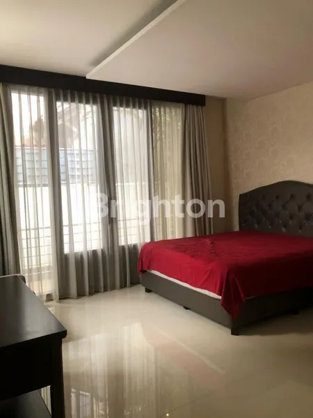image RUMAH MEWAH MODERN DI CILANDAK - DALAM CLUSTER ASRI & AMAN (6)
