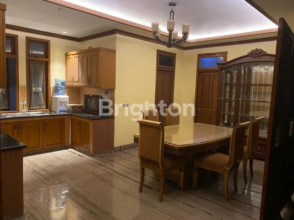 image RUMAH MEWAH MULTIFUNGSI DI JATI PADANG - LOKASI STRATEGIS & PINGGIR JALAN UTAMA (3)