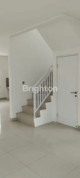 image RUMAH CANTIK MINIMALIS .SUDAH RENOVASI DI CIPUTRA (2)