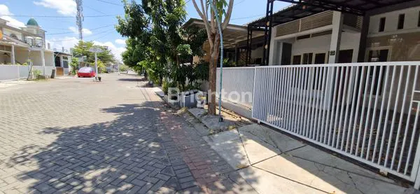 image RUMAH SEWA SIAP HUNI AKSES JALAN LEBAR DEKAT MASJID AREA GEDANGAN SIDOARJO (3)