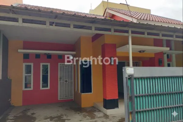 image RUMAH TERAWAT DAN SIAP HUNI DI CIJANTUNG PASAR REBO JAKARTA TIMUR\NJUAL RUMAH (7)