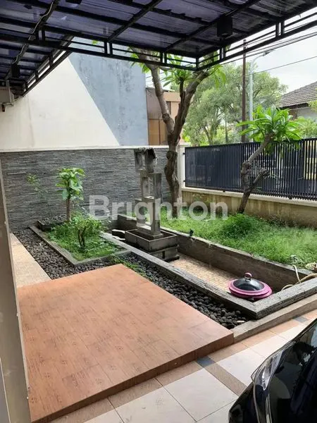 image RUMAH ADA KOLAM RENANG DI BARUK UTARA9 (6)