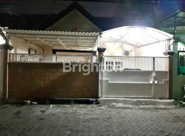 image HUNIAN NYAMAN & TERAWAT RUMAH 1,5 LANTAI DI SURABAYA UTARA (1)