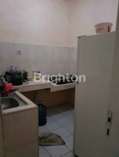 image HUNIAN NYAMAN & TERAWAT RUMAH 1,5 LANTAI DI SURABAYA UTARA (2)