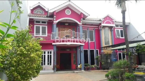 image RUMAH CANTIK SIAP HUNI DI KEBON JERUK BARU DEKAT AKSES TOL & MALL LOKASI TERBAIK JAKARTA BARAT (1)